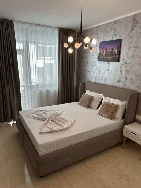 Inchiriez apartament Mamaia Nord - termen lung