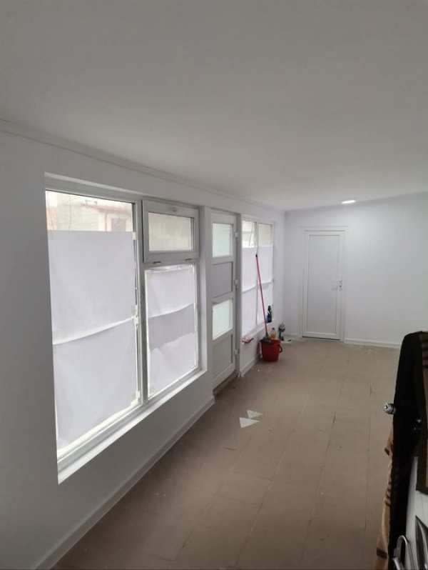 Vand / Inchiriez spațiu comercial