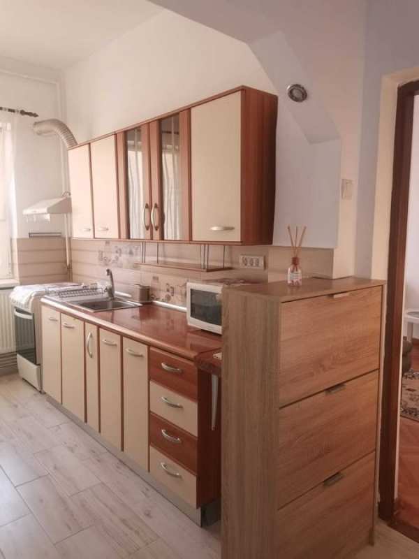 Apartament cu doua camere de închiriat