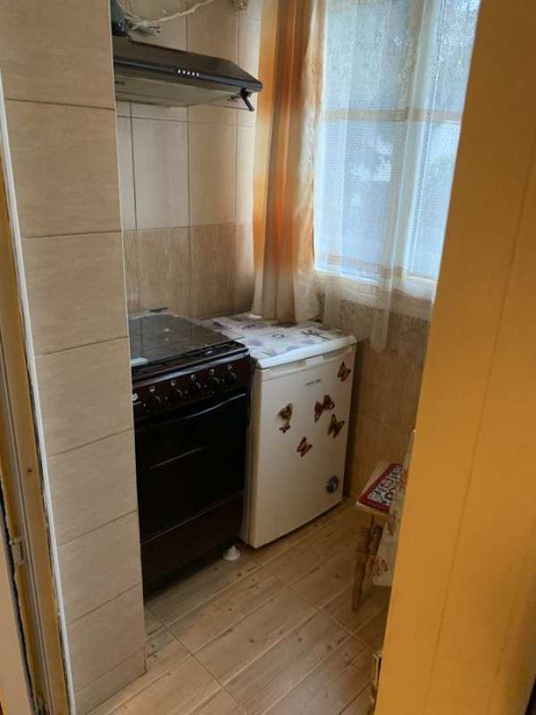 Inchiriez garsoniera valea aurie langa lidl