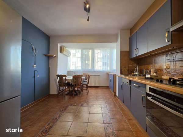 Apartament cu 5 camere de inchiriat zona Panduri / Calea 13 Septembrie