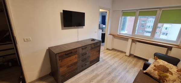 Inchiriez garsoniera