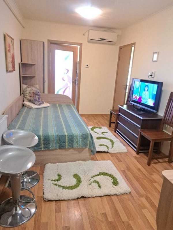 Persoana fizica Ap 2 camere, la 5 min de Podu Ros