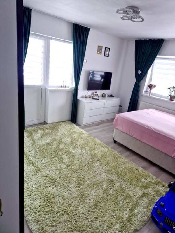 Vand  garsoniera  comfort 1 )