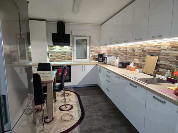 Chirie Apartament 4 camere Premium