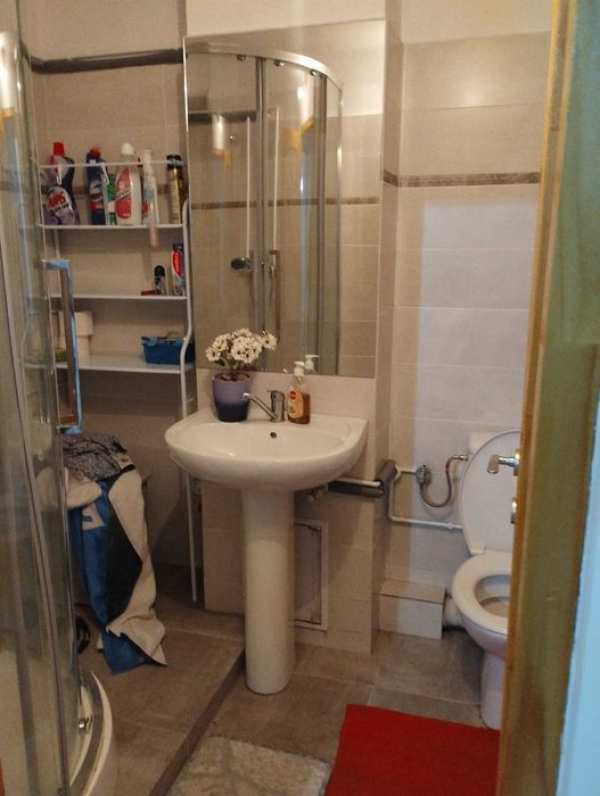 Apartament de închiriat 2 camere și bucătărie baie   și hol în Covasna