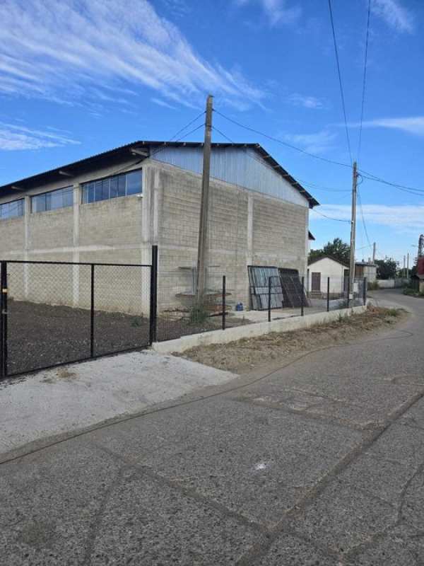 Inchirierz hala in Comuna Munteni