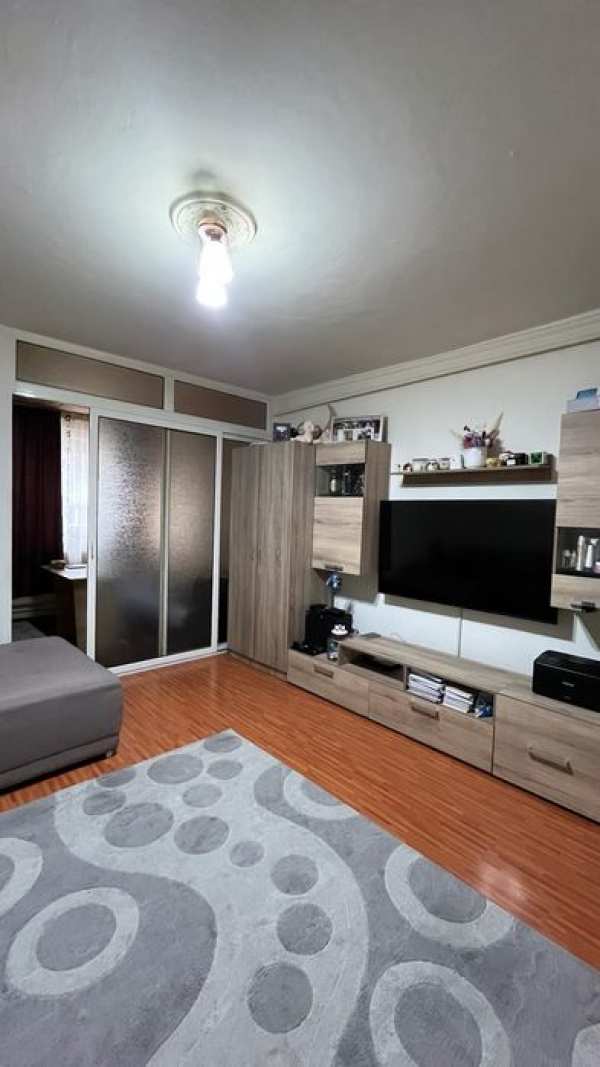 Vand garsoniera confort 1