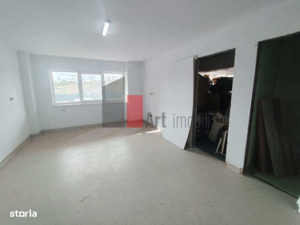 Apartament cu 3 camere de vanzare in Confort City