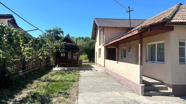 Casa de vânzare Babeni