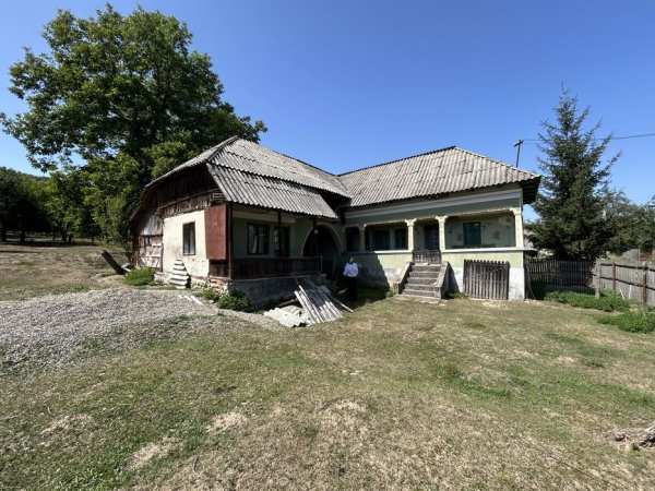 Casă și teren 1400 mp – Sat Retevoiești, Pietroșani, Argeș