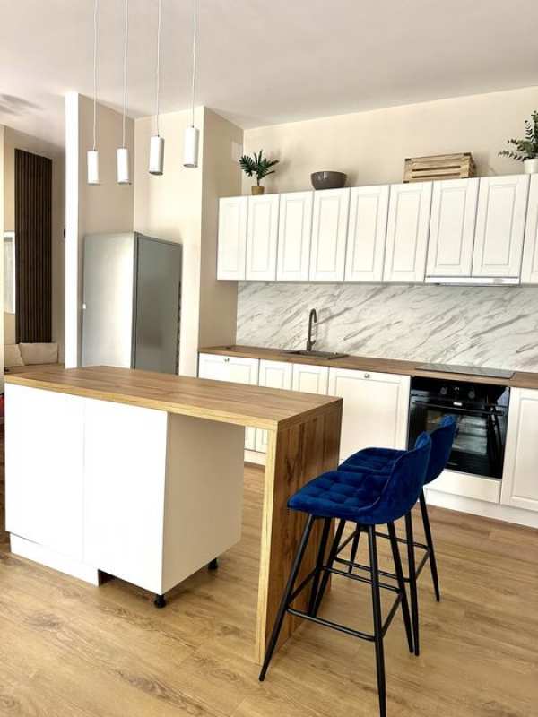 Apartament cu 2 camere Floresti zona Eroilor Parcare subterana inclusa