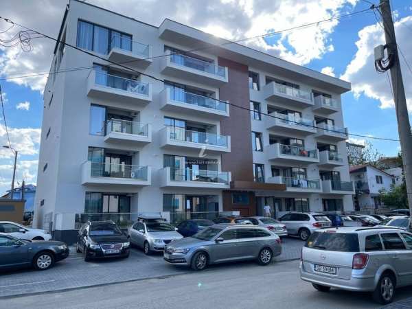 Garsoniere și apartament de inchiriat