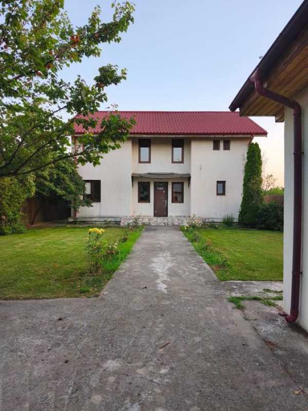 Casă de închiriat în Cornetu