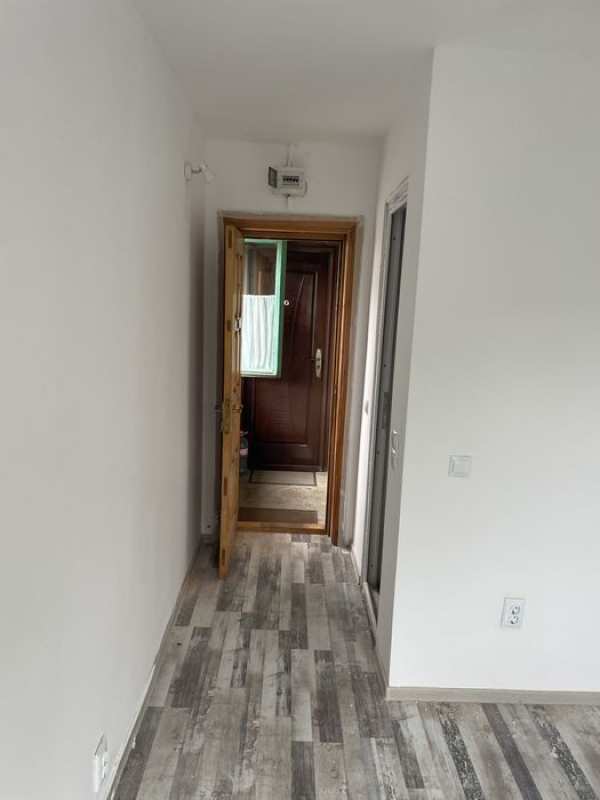 Vand garsoniera in Campina