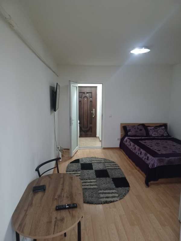 Garsonieră de închiriat în Călărași regim hotelier