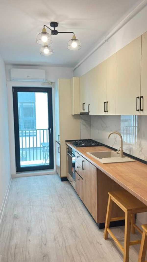 Inchiriez garsoniera/tip studio in Otopeni bd. Bratianu, direct proprietar - PRIMA INCHIRIERE, BLOC NOU