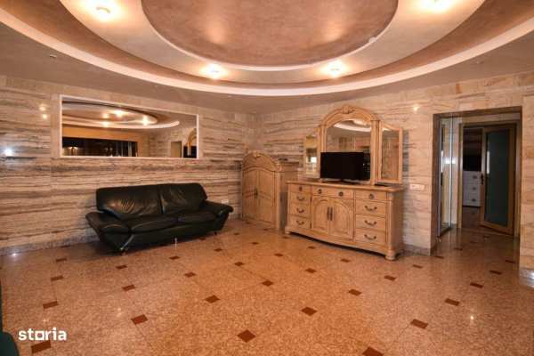 Apartament-Faleza Nord,Constanta - 4 Camere, 220mp, Plaja la Doar 2 Mi