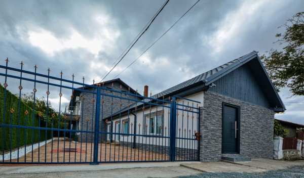 Vila Tuzla | 6 camere | Renovata integral | Totul NOU