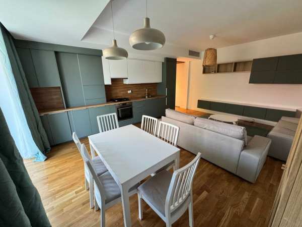 Proprietar vand apartament nou 3 camere Unirii