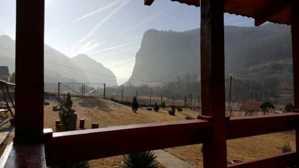 CABANA “AMURG”,de inchiriat in cheile Valisoarei(AIUD)