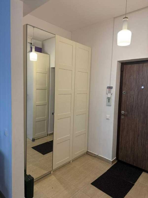 Apartament 2 camere + 2 băi + curte proprie 70 m² – Otopeni,demisol