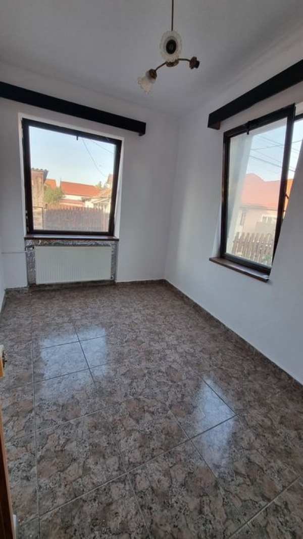 Casa de inchiriat Sfântu Gheorghe semi-centralaralaral