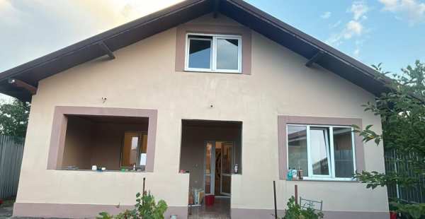 Dau spre inchirie casa,zona Galați, Sat Vânători, 
Două dormitoare 
Do