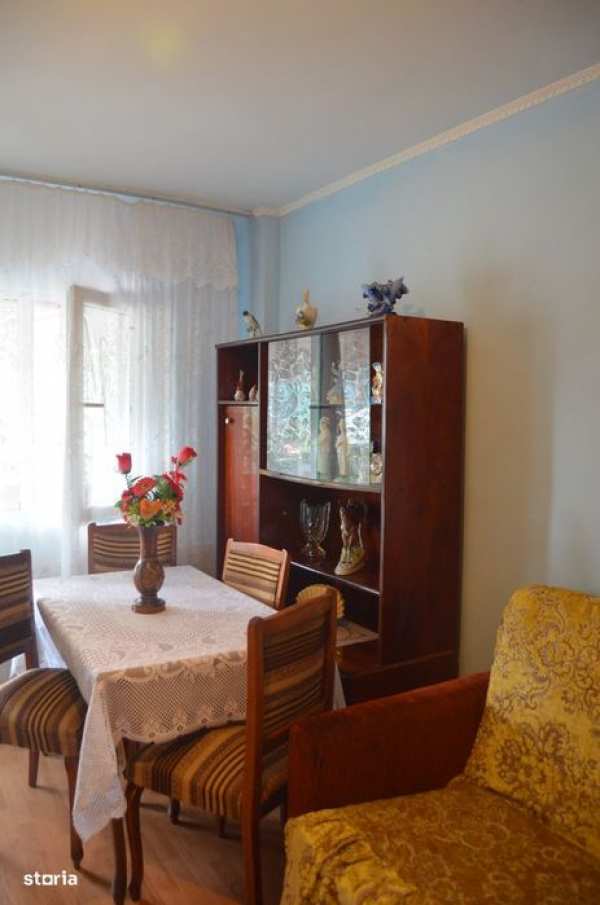 Busteni-Apartament cu doua camere,etajul 4, central