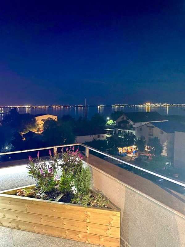 Apartament Mamaia Nord, deosebit, cu vedere la lac