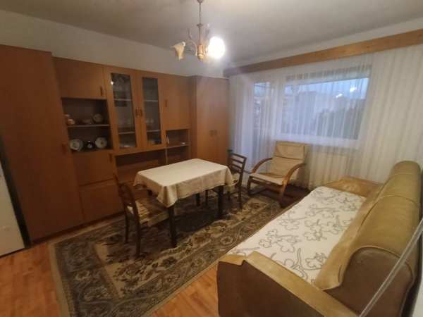 Apartament cu 2 camere in Tasnad