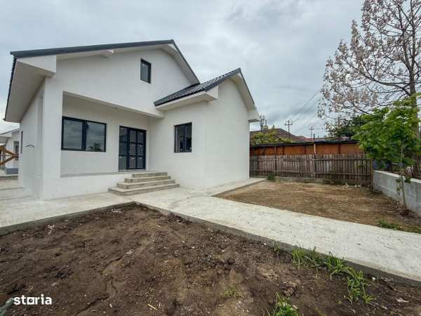 Casă cu 4 Camere | Năvodari