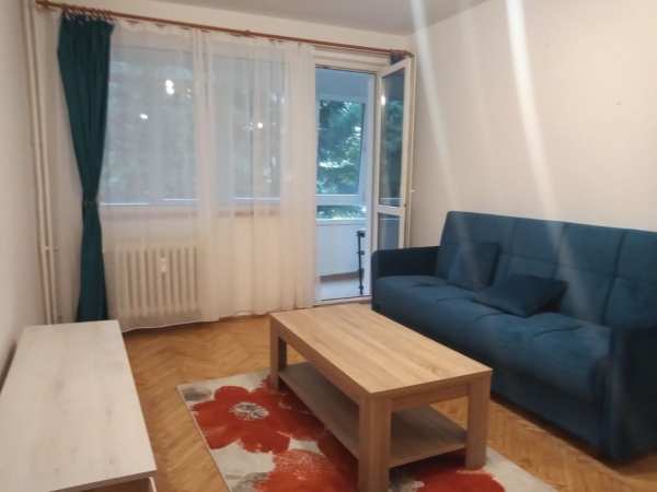 Particular inchiriez apartament 2 camere zona Berceni Obregia