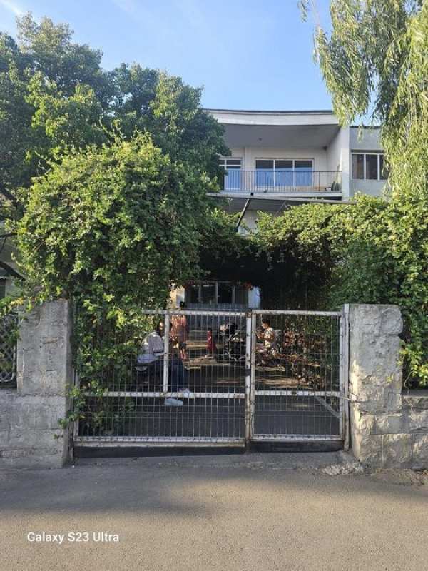 Închiriez garsonieră