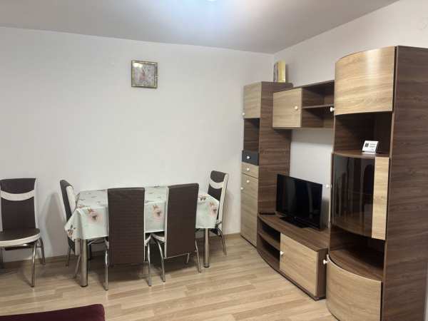 Apartament de inchiriat pe perioada  nelimitata.