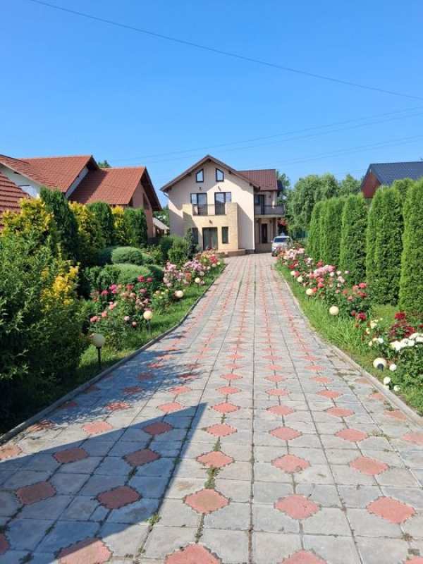 Casa 5 camere Zavoi - Stefanesti vanzare si in RATE direct la Prop.