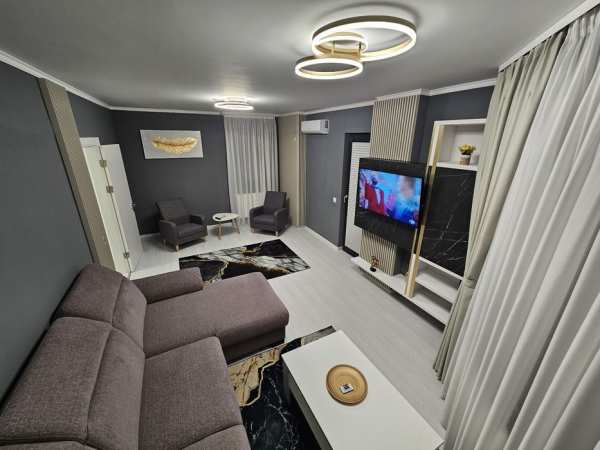 Inchiriez Apartament 3 camere-Lux-Maia TEILOR-prima inchiriere