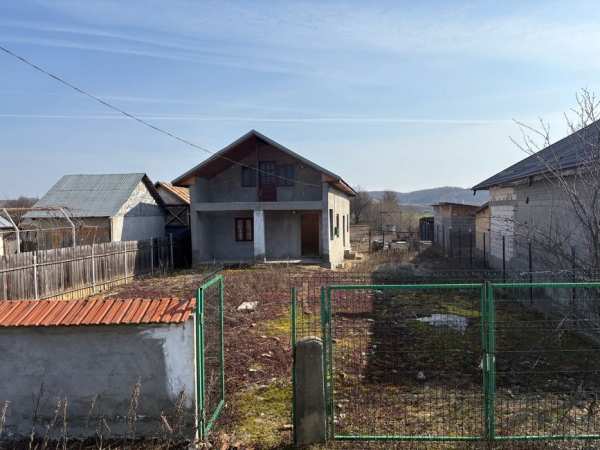 Casa de vanzare Bulzesti / 20 km de Craiova