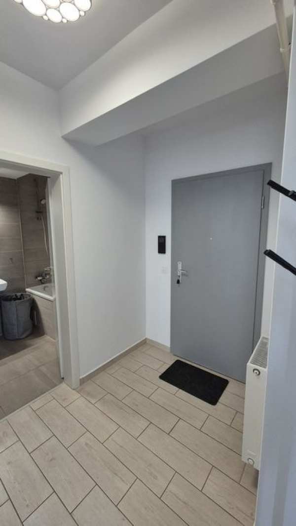 Ap. 2 camere de inchiriat