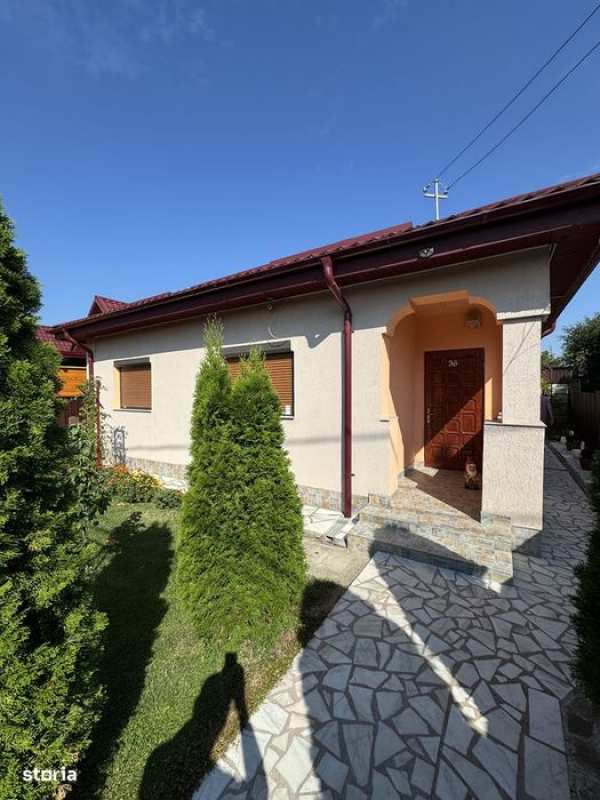 Vand casa din caramida