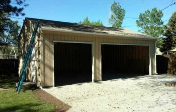 Vând garaj auto pe structură metalică