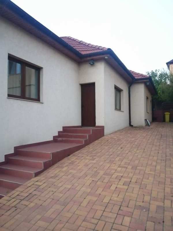 Casa de vânzare în Baciu