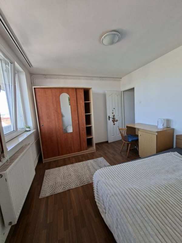 Caut colega de apartament