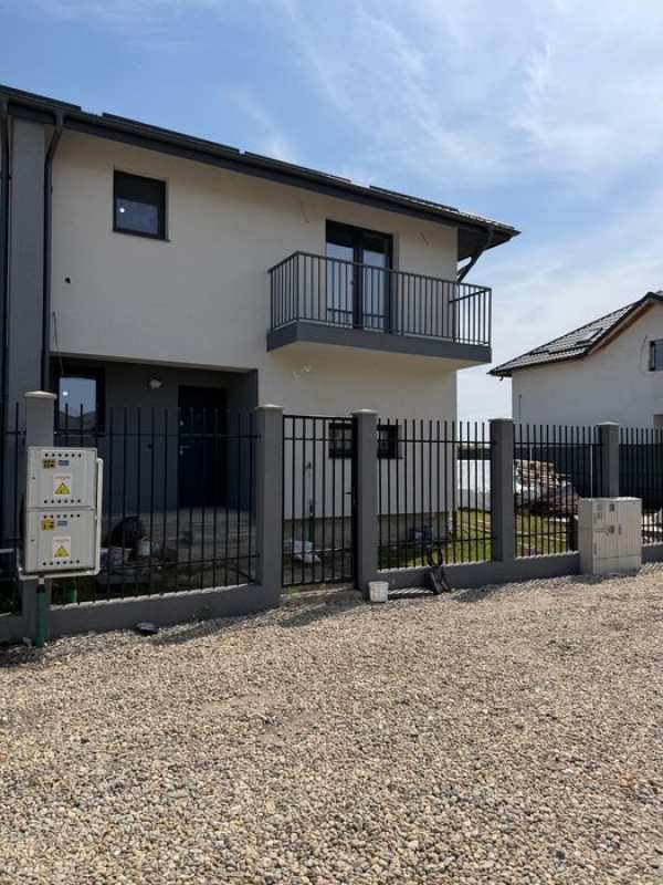 Casă în Măgurele eficienta energetic, 3 dormitoare, 3 bai, bucătărie închisă