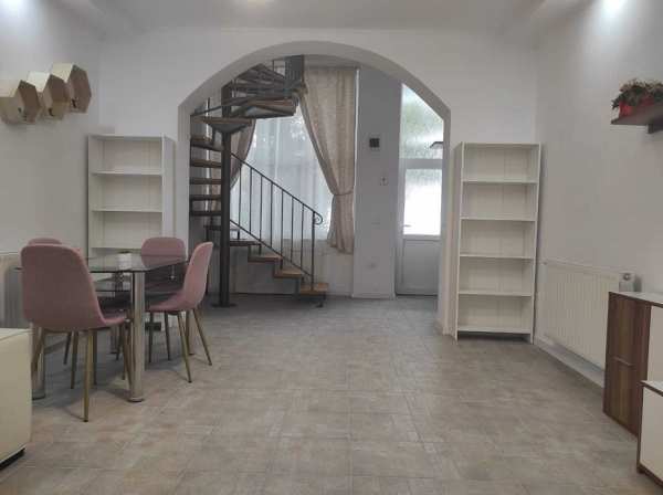 Casa de vanzare  central Oradea