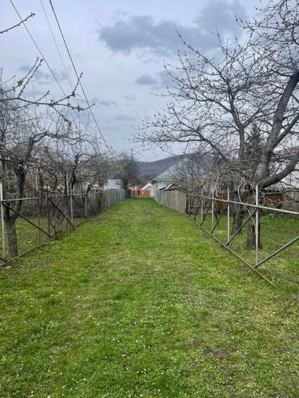 Vanzare casa si teren Vanatori Neamt