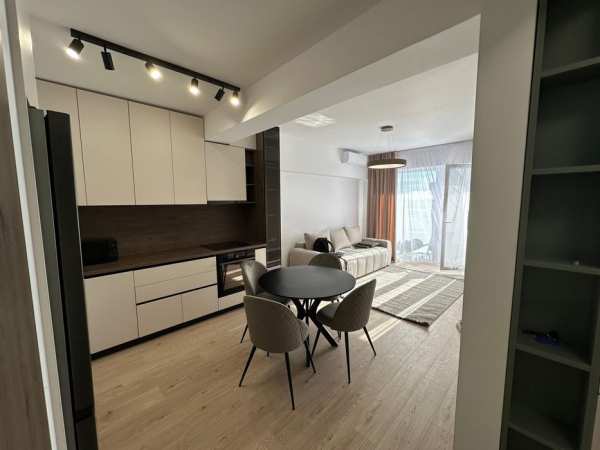 Închiriez apartament în Oradea, Prima Arena Residence. Două camere și loc de parcare privat. Direct de la proprietar