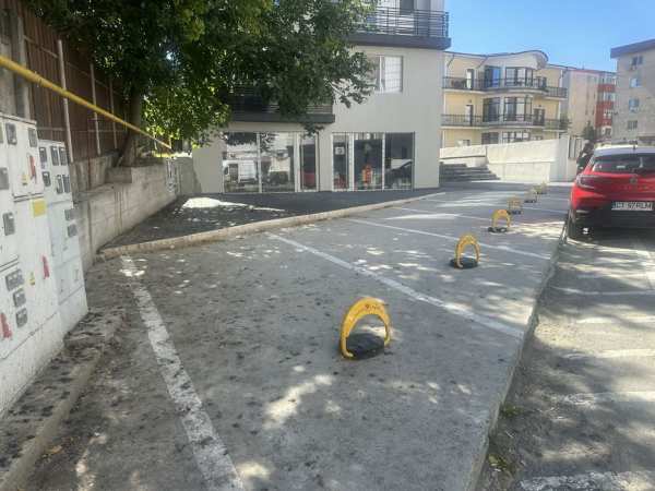 Loc de parcare in centrul orasului Navodari