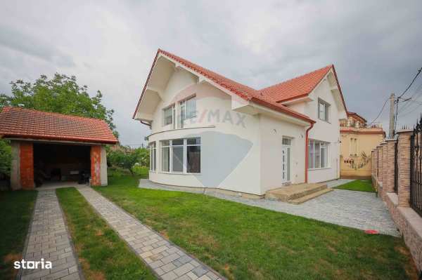 Casă cu 4 camere de vânzare în Sântandrei