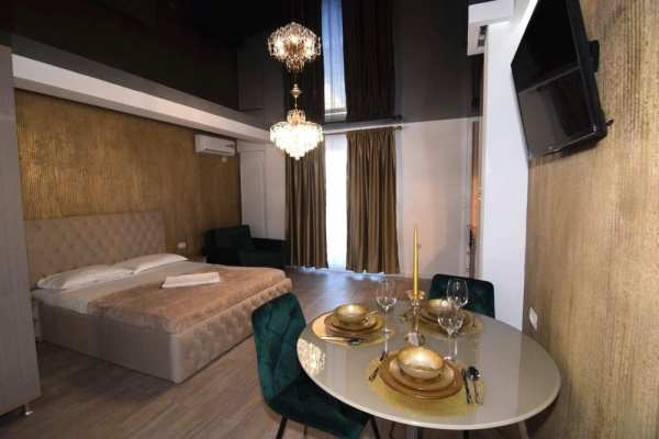 Închiriez studio Mamaia Nord